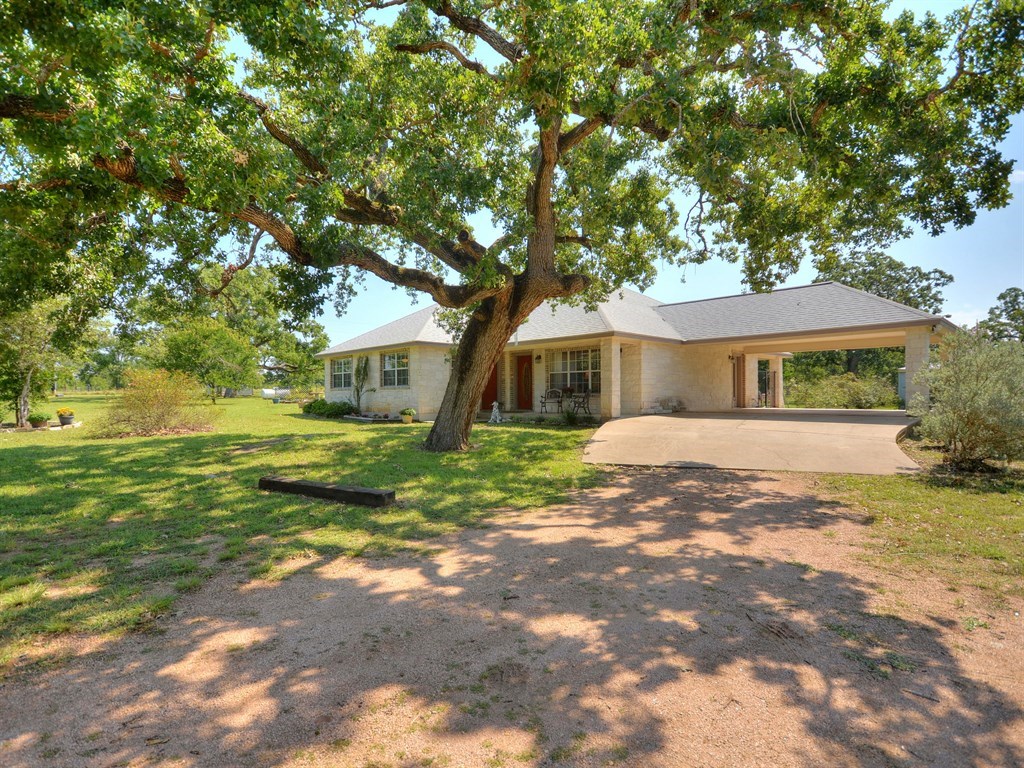 832 Lower Elgin Road Elgin, TX 78621 - Photo 1 of 1