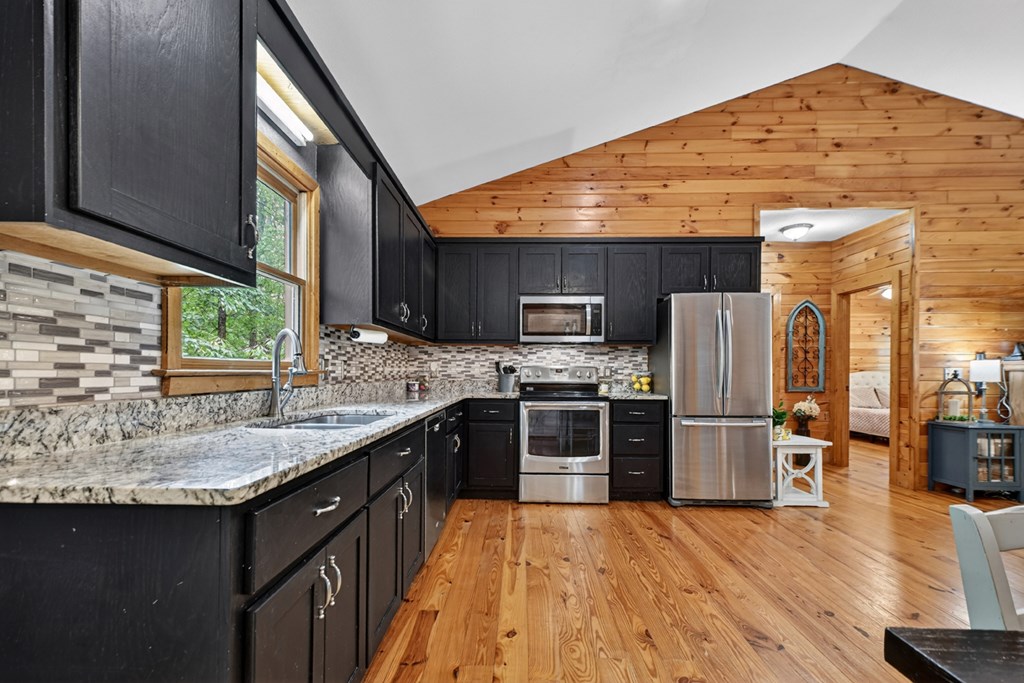 161 Foxhound Court Ellijay, GA 30540 - Photo 17 of 31