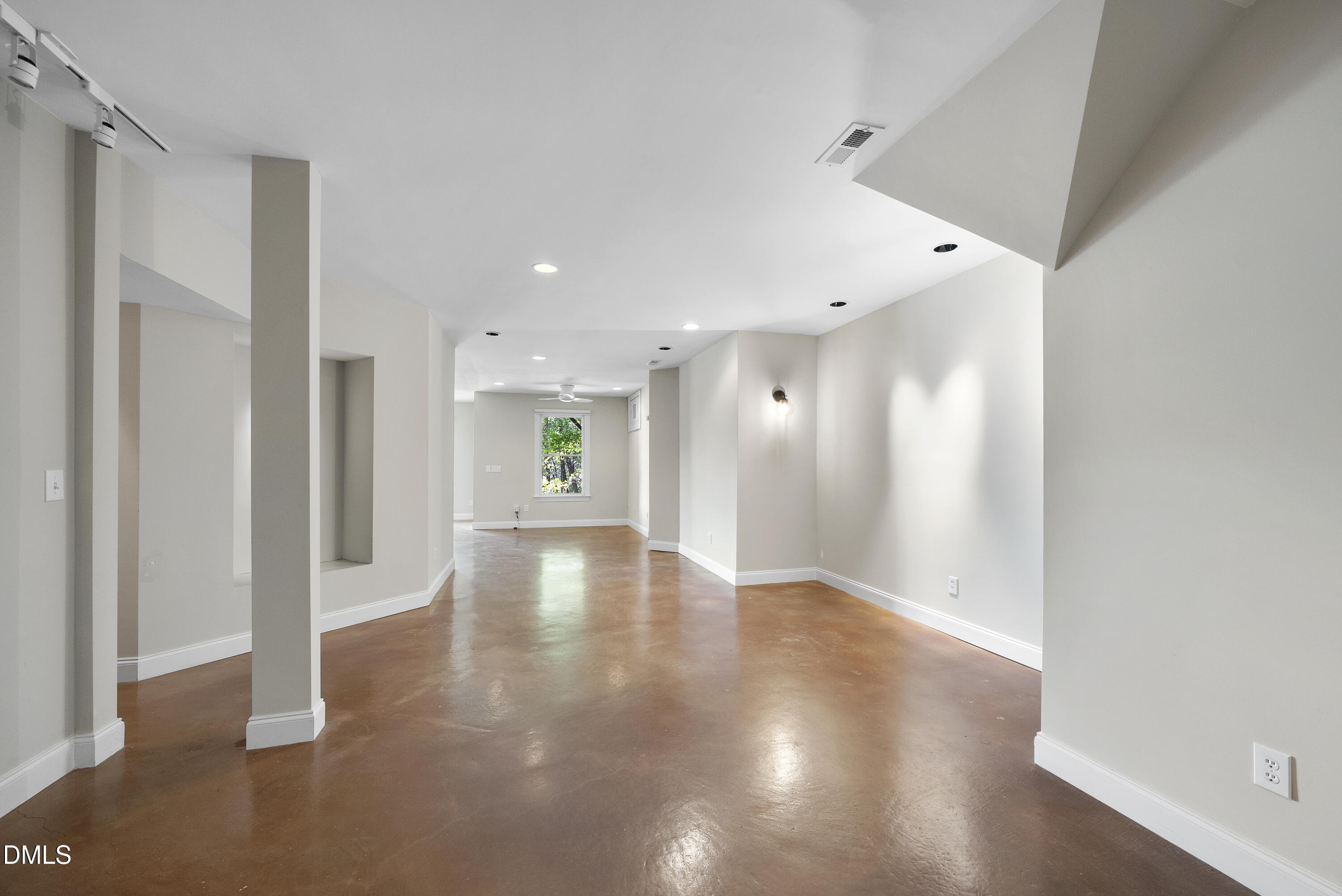 8110 Lloyd Allyns Way Raleigh, NC 27615 - Photo 42 of 66 DSC07333