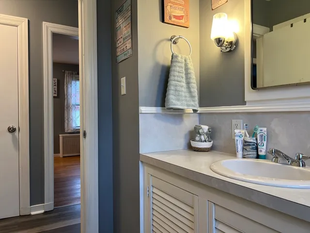 $359,000 | 104 Leyden Road, Greenfield, MA 01301