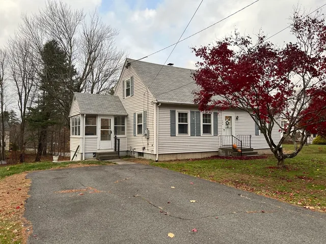 $359,000 | 104 Leyden Road, Greenfield, MA 01301
