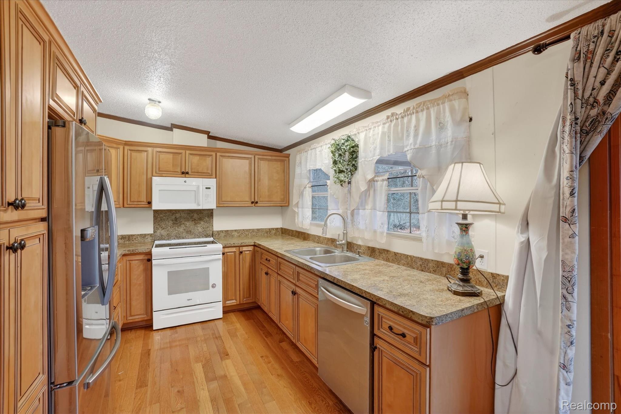 13106 North Genesee Road Clio, MI 48420 - Photo 13 of 46 15-13106 N Genesee Rd Clio, MI 48420-WindowStill-Photography.jpg