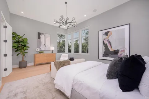 a view of entryway and hall