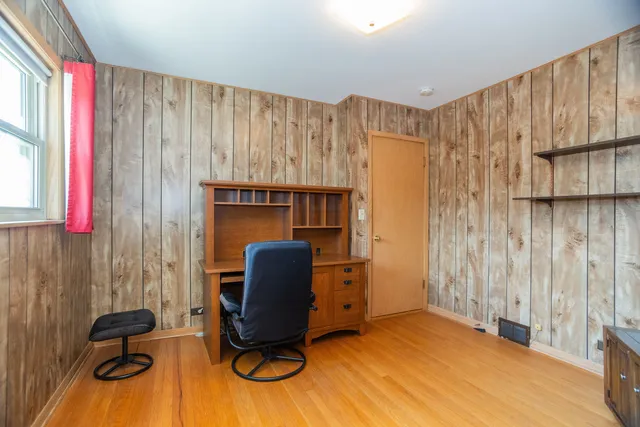 $472,900 | 7349 West Crain Street, Niles, IL 60714