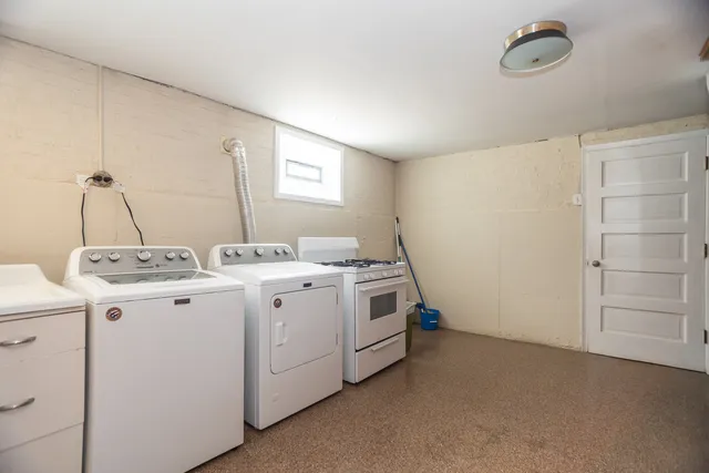 $472,900 | 7349 West Crain Street, Niles, IL 60714