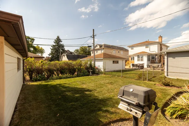 $472,900 | 7349 West Crain Street, Niles, IL 60714