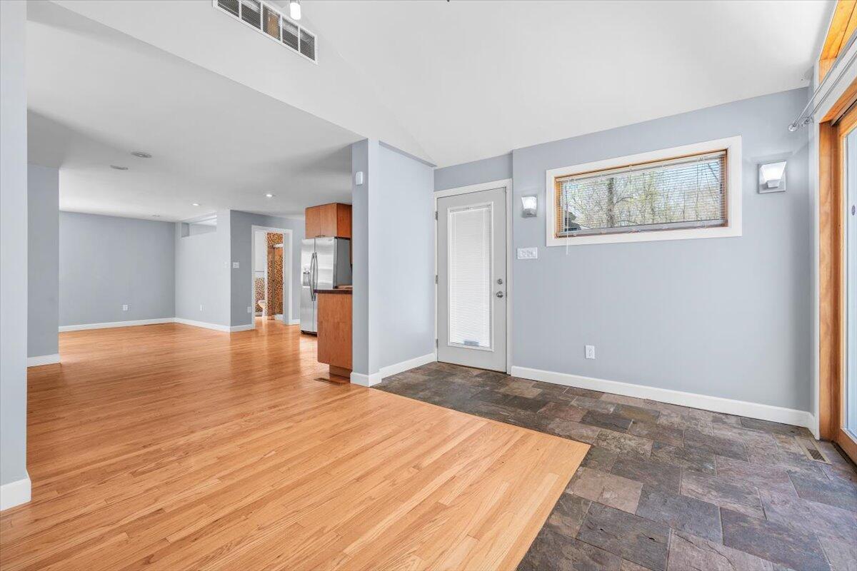 1104 Tryon Road Michigan City, IN 46360 - Photo 4 of 22 1200x800