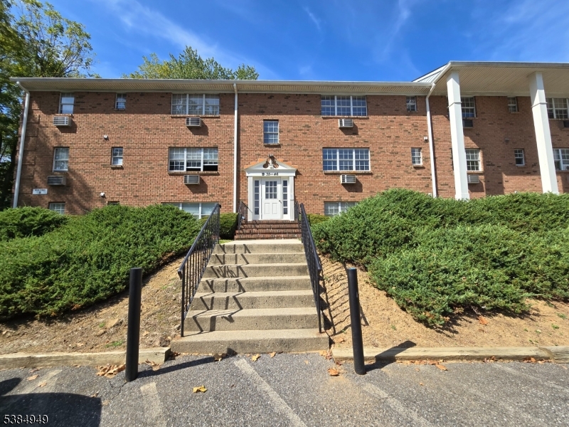 1041 Ridge Street, Unit A6 Phillipsburg, NJ 08865 - Photo 19 of 19 front view of a house with a yard