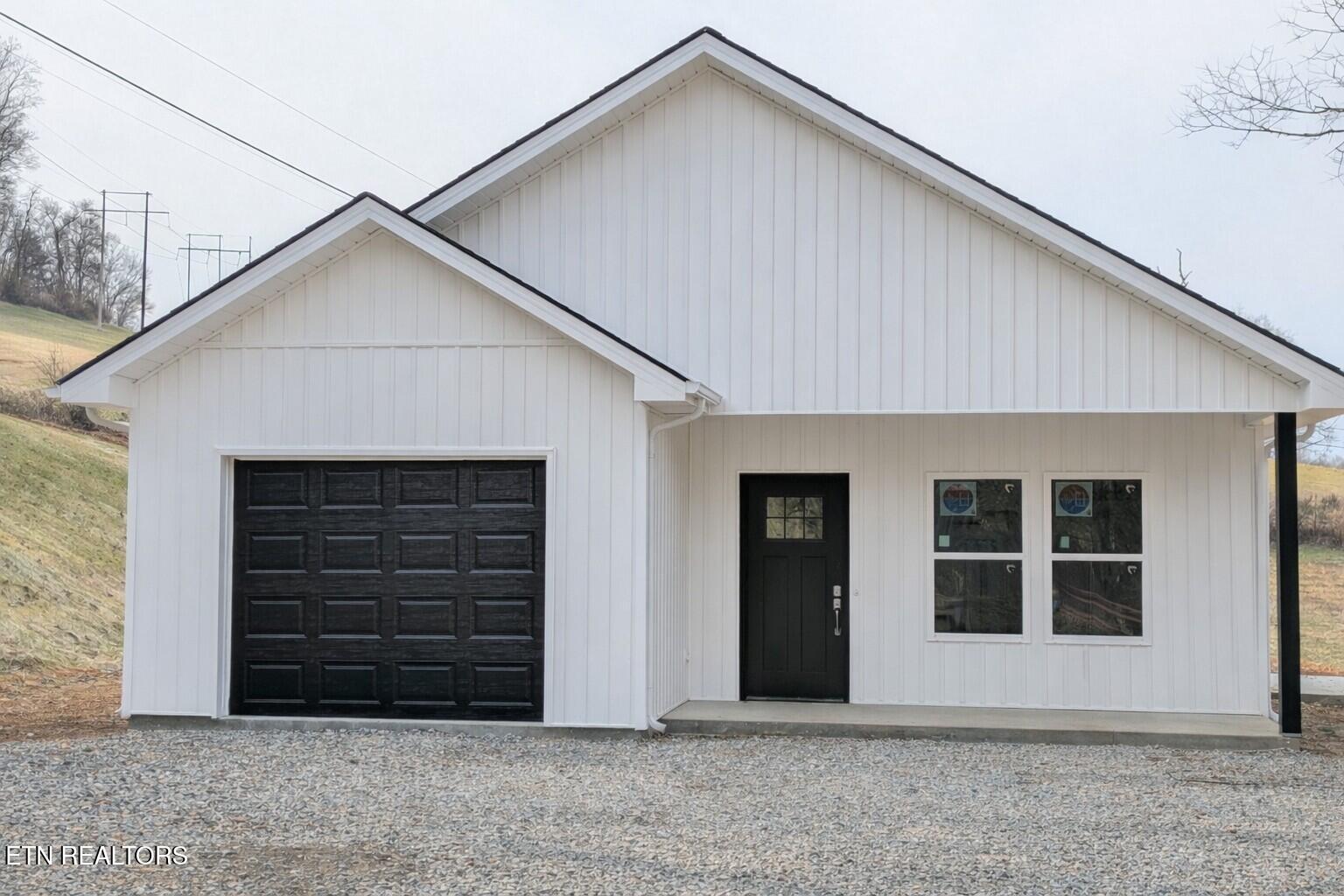 1) 66002-698faf86e5262