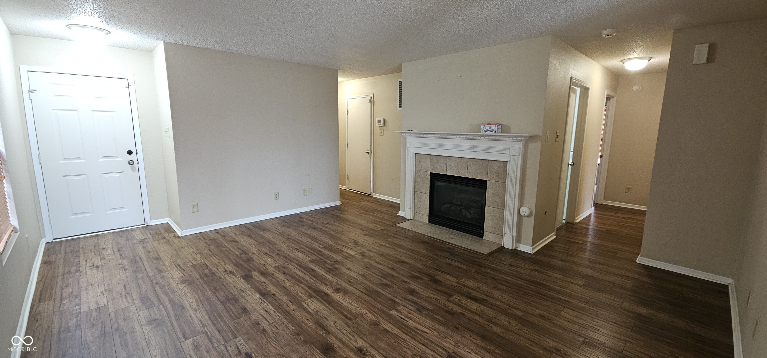 1716 Feather Reed Lane Greenwood, IN 46143 - Photo 3 of 17