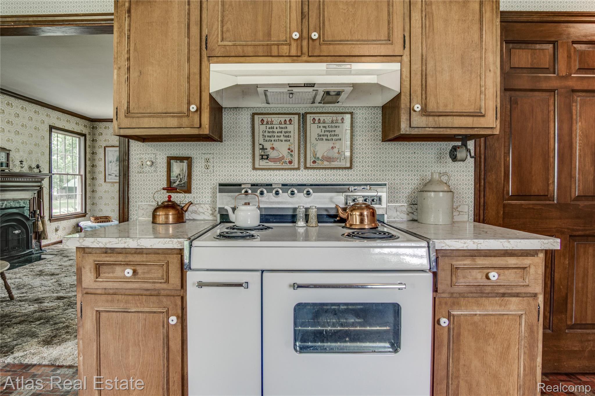 5323 Stimson Road Goodrich, MI 48438 - Photo 22 of 47 Interiors (8 of 30).jpg