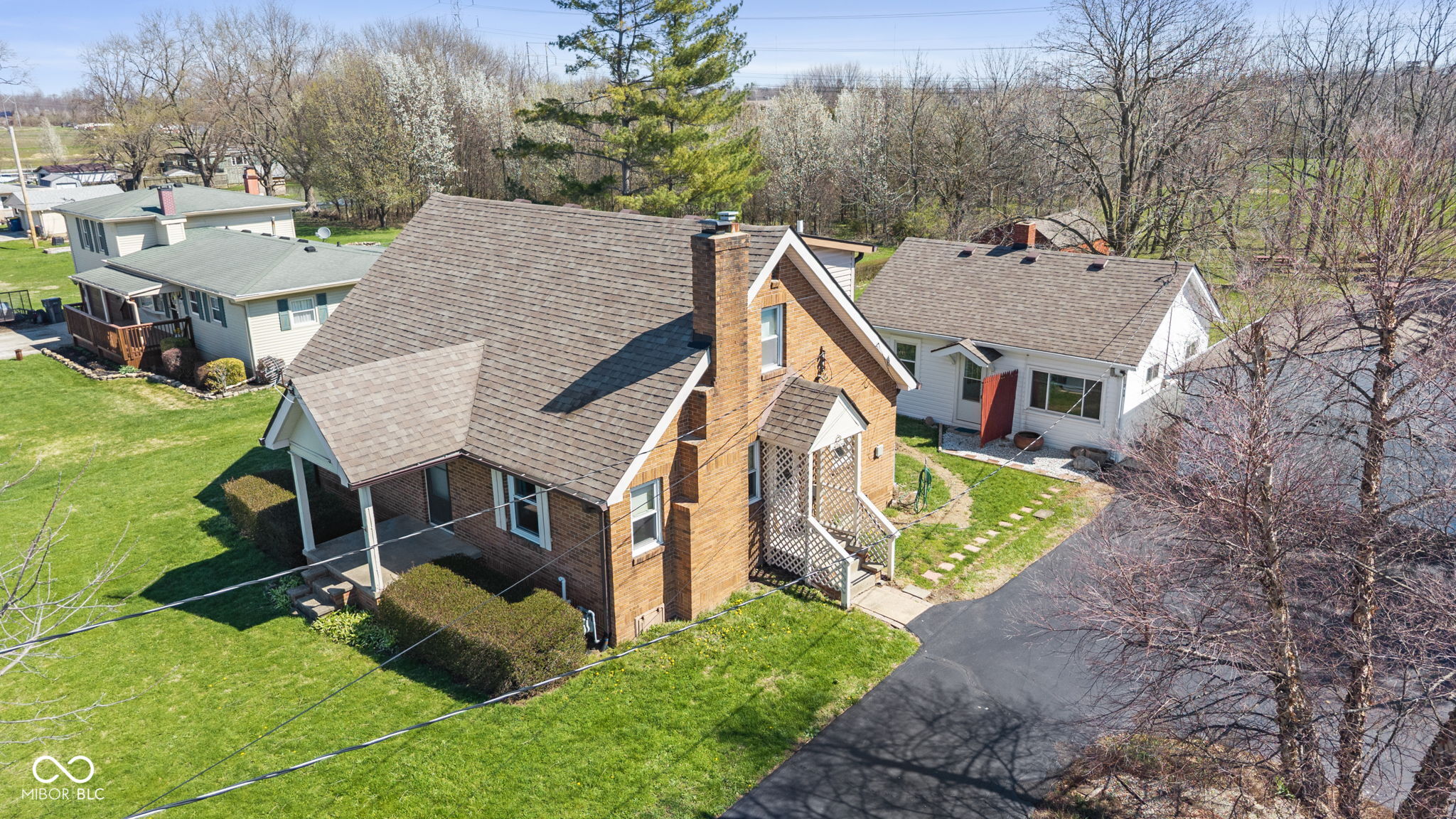 2267 South Hunter Road Indianapolis, IN 46239 - Photo 3 of 54 Gallery Image 3