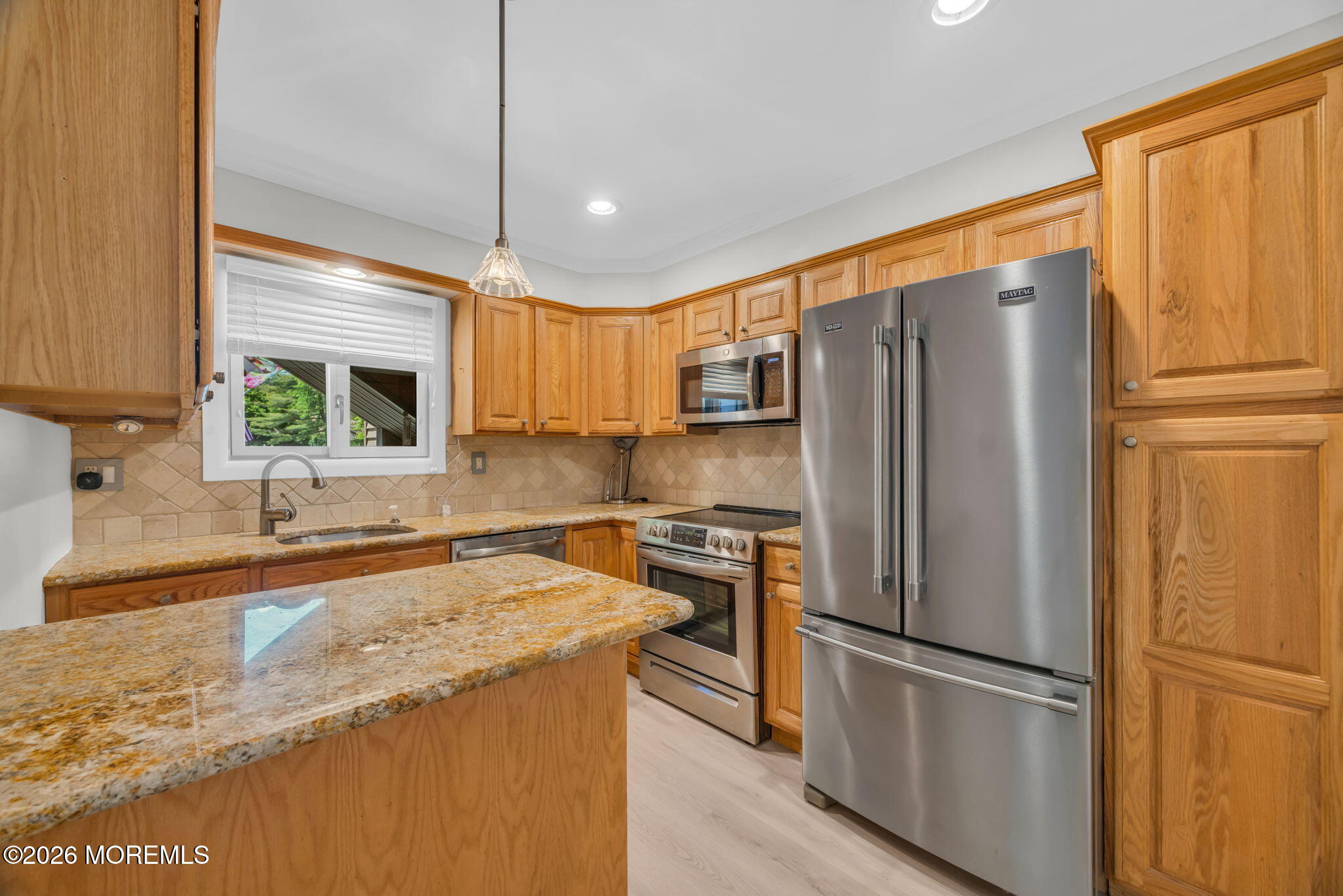 46 Friendship Court Red Bank, NJ 07701 - Photo 10 of 34 24-web-or-mls-2M1A2123