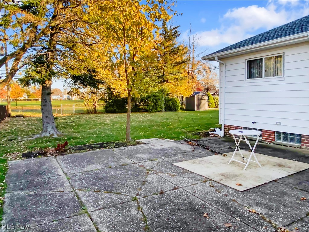 1631 Chelmsford Road Cleveland, OH 44124 - Photo 18 of 21 Gallery Image 18