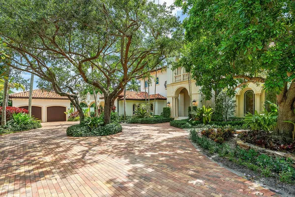 $6,995,000 | 2002 Northwest 4th Avenue, Delray Beach, FL 33444