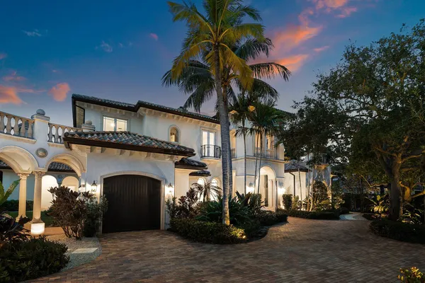 $6,995,000 | 2002 Northwest 4th Avenue, Delray Beach, FL 33444