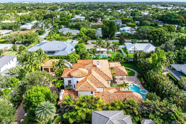 $6,995,000 | 2002 Northwest 4th Avenue, Delray Beach, FL 33444