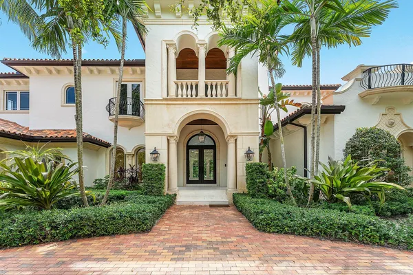 $6,995,000 | 2002 Northwest 4th Avenue, Delray Beach, FL 33444