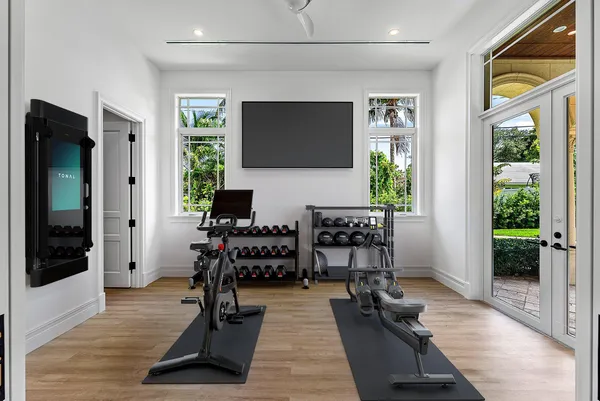 $6,995,000 | 2002 Northwest 4th Avenue, Delray Beach, FL 33444