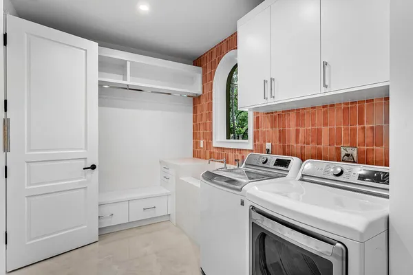 $6,995,000 | 2002 Northwest 4th Avenue, Delray Beach, FL 33444