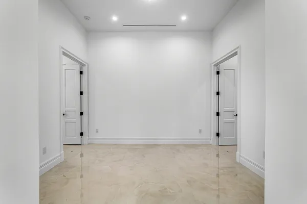 $6,995,000 | 2002 Northwest 4th Avenue, Delray Beach, FL 33444