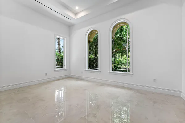 $6,995,000 | 2002 Northwest 4th Avenue, Delray Beach, FL 33444