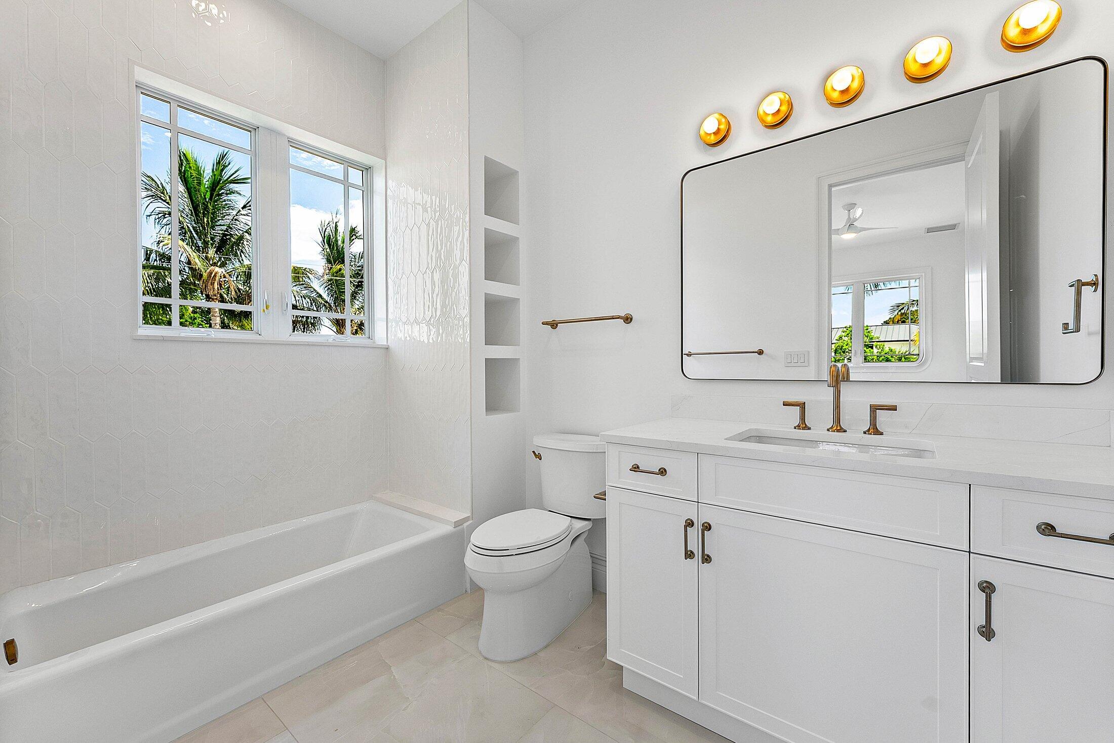 2002 Northwest 4th Avenue Delray Beach, FL 33444 - Photo 45 of 119 051-2002Northwest4thAvenue-DelrayBeach-F
