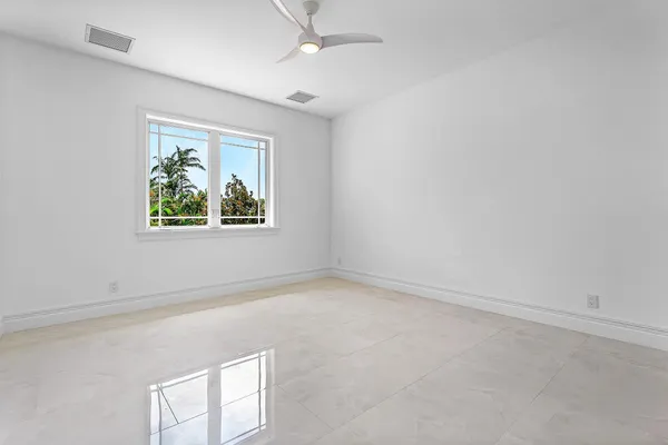 $6,995,000 | 2002 Northwest 4th Avenue, Delray Beach, FL 33444