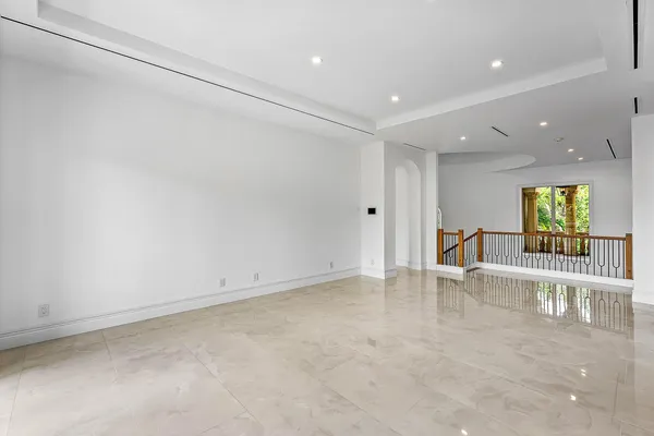 $6,995,000 | 2002 Northwest 4th Avenue, Delray Beach, FL 33444