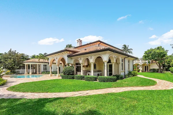 $6,995,000 | 2002 Northwest 4th Avenue, Delray Beach, FL 33444