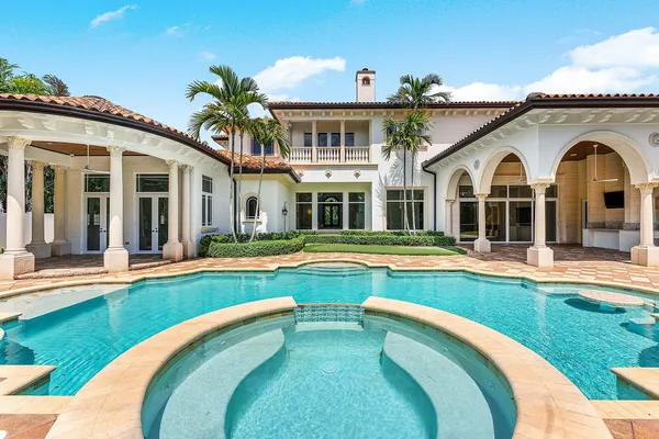 $6,995,000 | 2002 Northwest 4th Avenue, Delray Beach, FL 33444