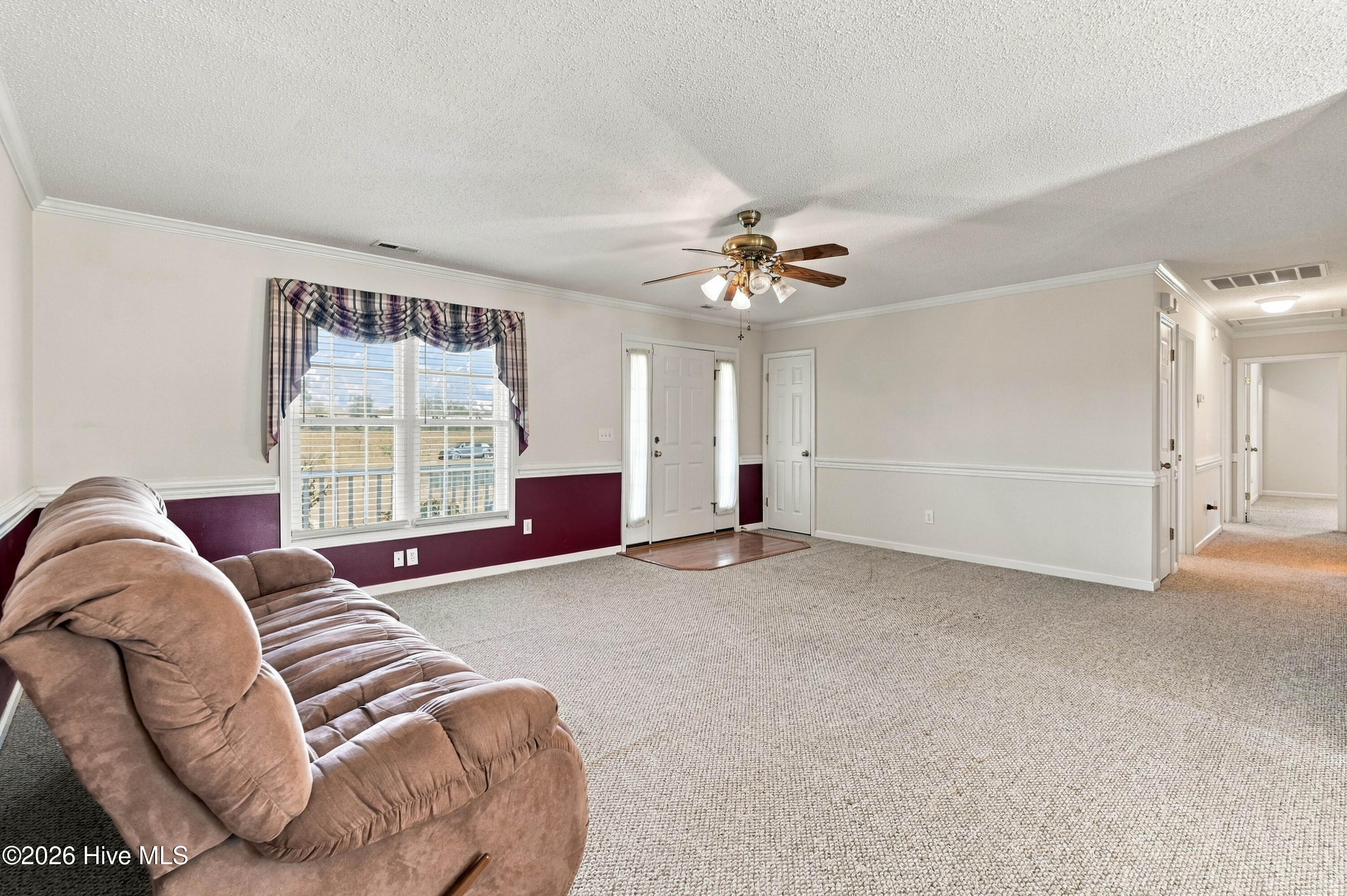 344 Ludie Brown Road Chinquapin, NC 28521 - Photo 10 of 47 10_living area & hallway