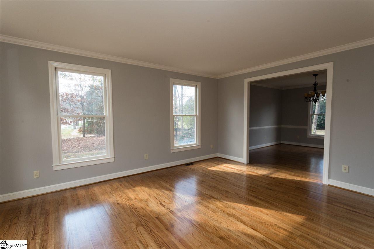 9 Block House Road Greenville, SC 29615 - Photo 5 of 36 Gallery Image 5