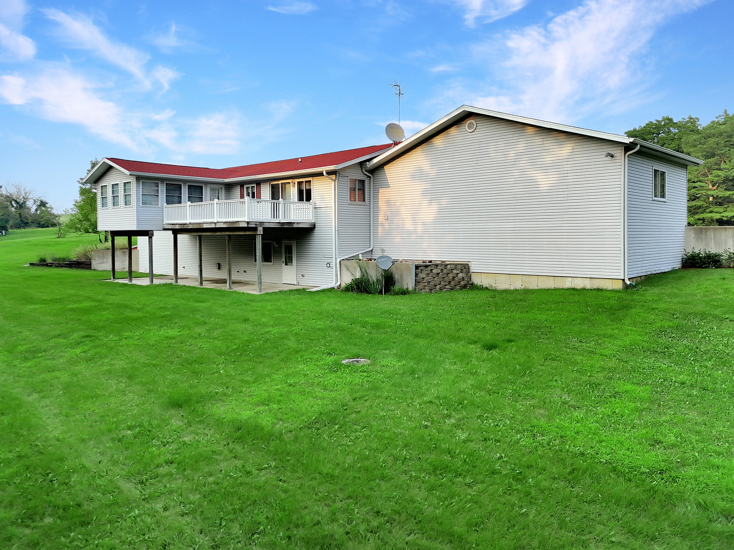 24-134 Hidden Ranch Drive Shannon, IL 61078 - Photo 21 of 41