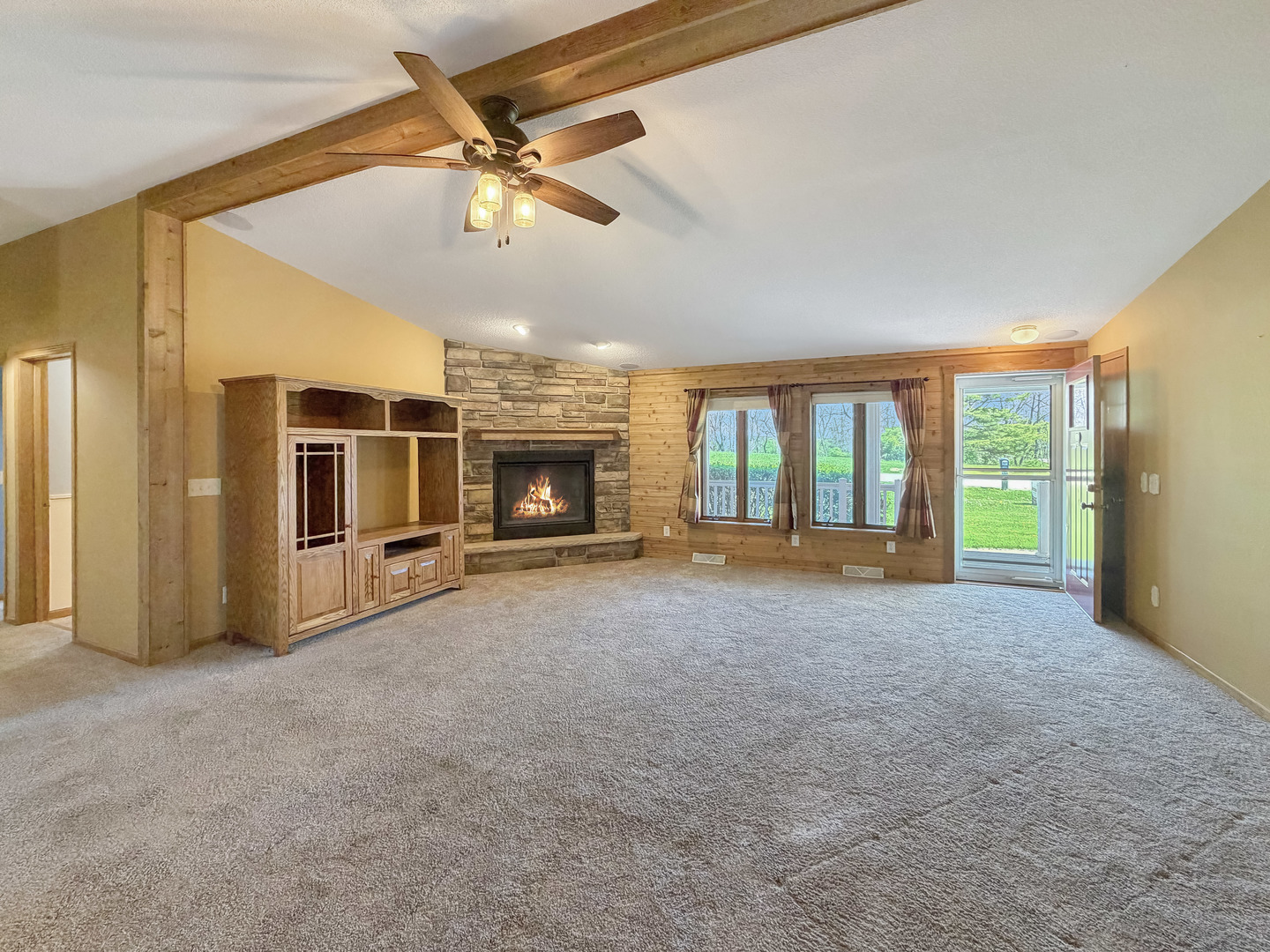 24-134 Hidden Ranch Drive Shannon, IL 61078 - Photo 6 of 41