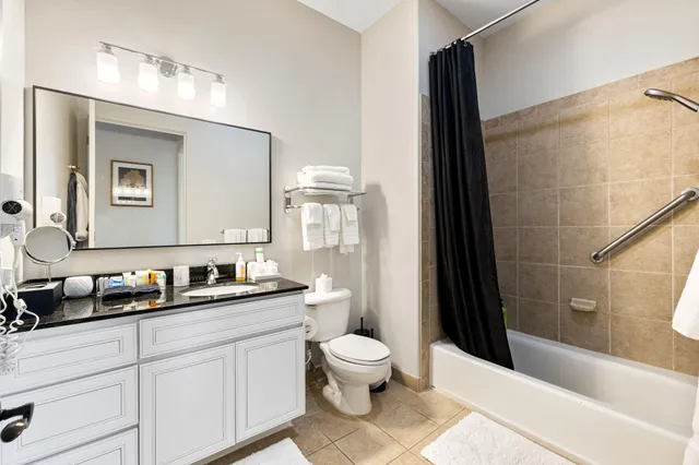 $335,950 | 50750 Santa Rosa Plaza, Unit 6, La Quinta, CA 92253