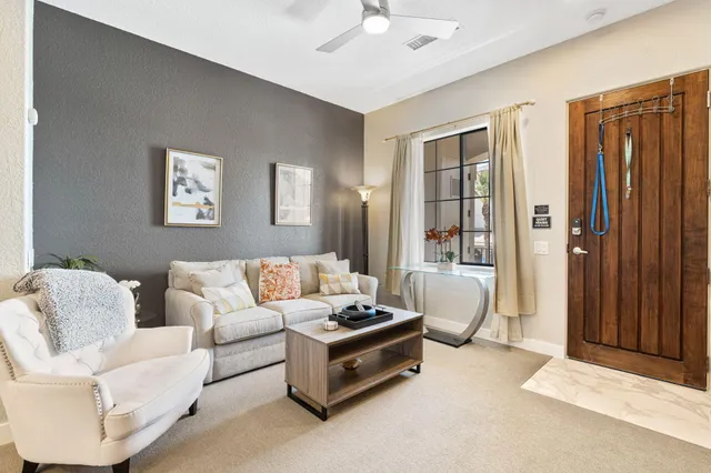 $335,950 | 50750 Santa Rosa Plaza, Unit 6, La Quinta, CA 92253