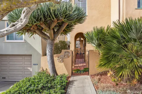 $1,950,000 | 95 Pinehurst Way, San Francisco, CA 94127