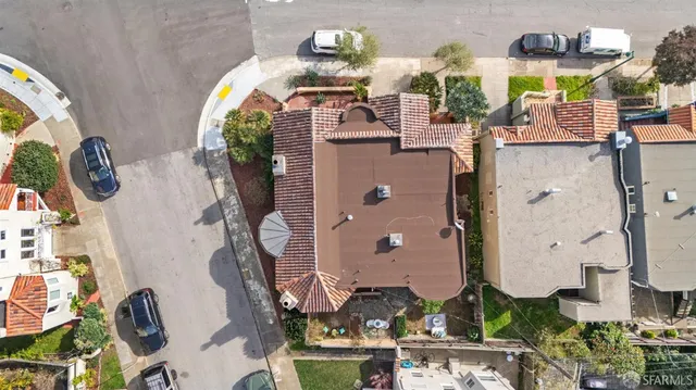 $1,950,000 | 95 Pinehurst Way, San Francisco, CA 94127