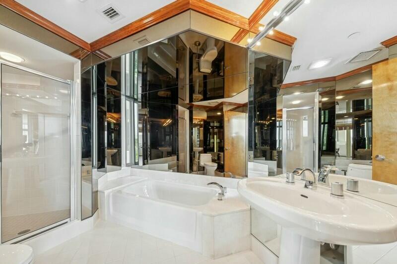 300 Southeast 5th Avenue, Unit 6010 Boca Raton, FL 33432 - Photo 16 of 34 2nd bathroom