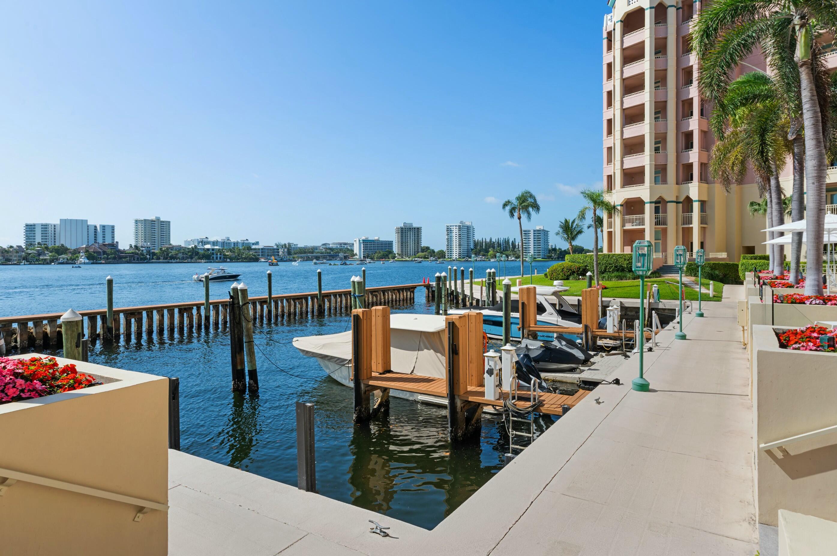 300 Southeast 5th Avenue, Unit 6010 Boca Raton, FL 33432 - Photo 28 of 34 Dock area