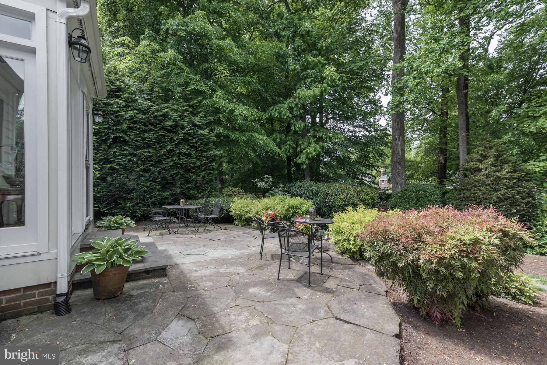 6002 Cobalt Road Bethesda, MD 20816 - Photo 12 of 38 Gallery Image 12