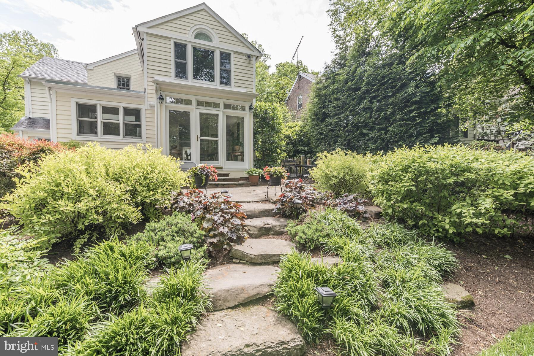 6002 Cobalt Road Bethesda, MD 20816 - Photo 10 of 38 Unmatched landscape beautty