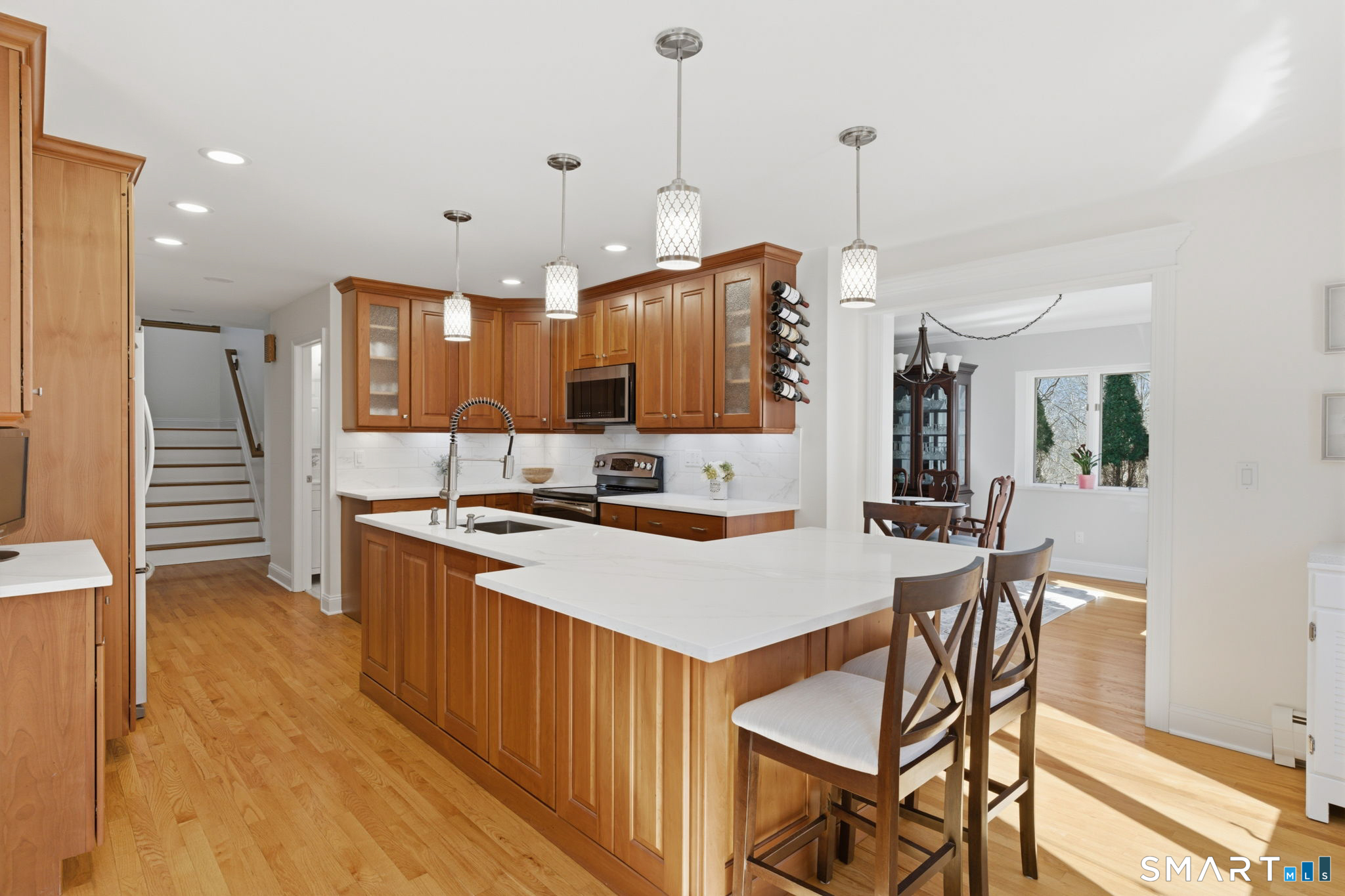 45 Indian Hill Road Farmington, CT 06032 - Photo 6 of 38