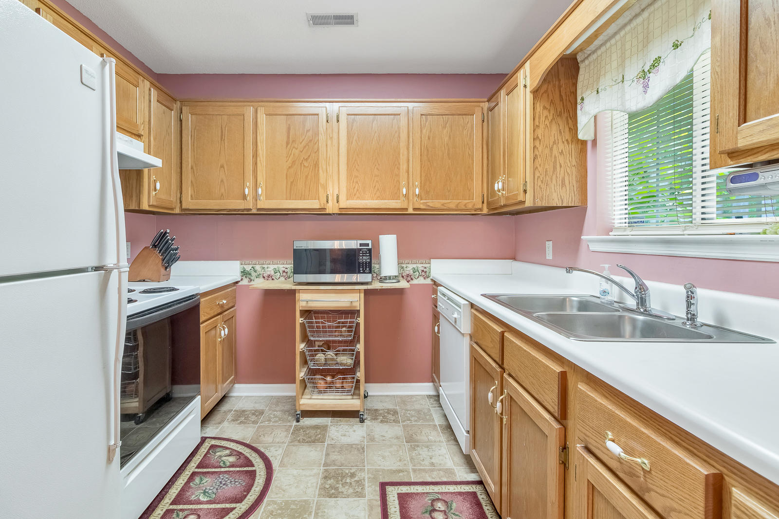 1115 Lenny Lane Chattanooga, TN 37421 - Photo 10 of 18 1115-Lenny-MLS-Photos-10