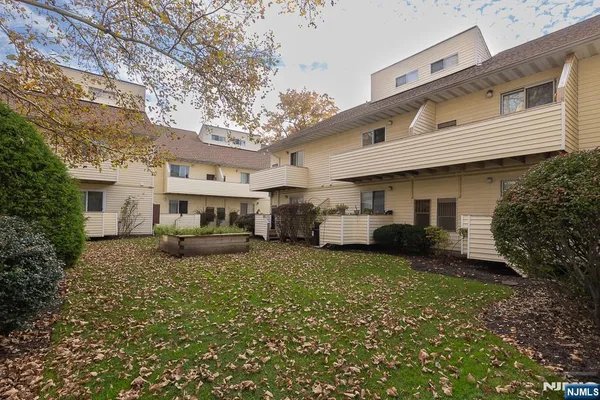 $399,000 | 156 Liberty Street, Unit 16, Little Ferry, NJ 07643
