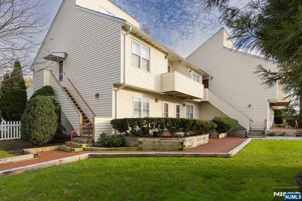 $399,000 | 156 Liberty Street, Unit 16, Little Ferry, NJ 07643