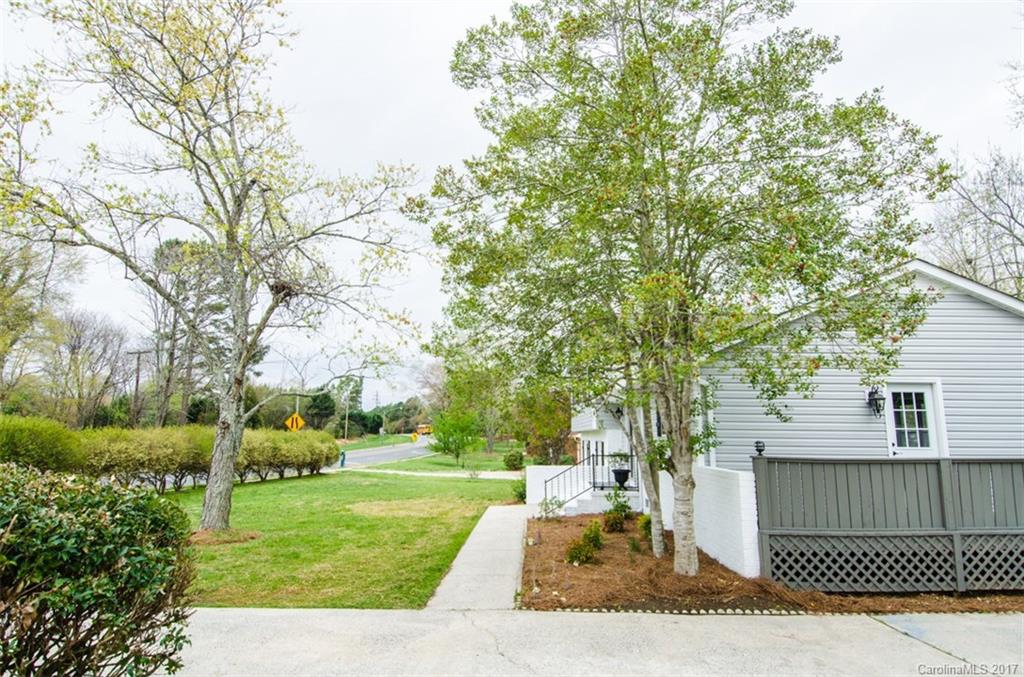 3906 Rea Road Charlotte, NC 28226 - Photo 4 of 24 Gallery Image 4