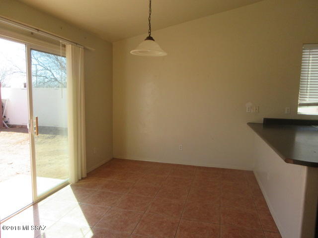 129 Alemania Court Rio Rico, AZ 85648 - Photo 5 of 14