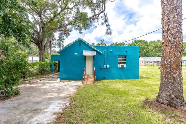 $299,500 | 762 30th Avenue South, St. Petersburg, FL 33705